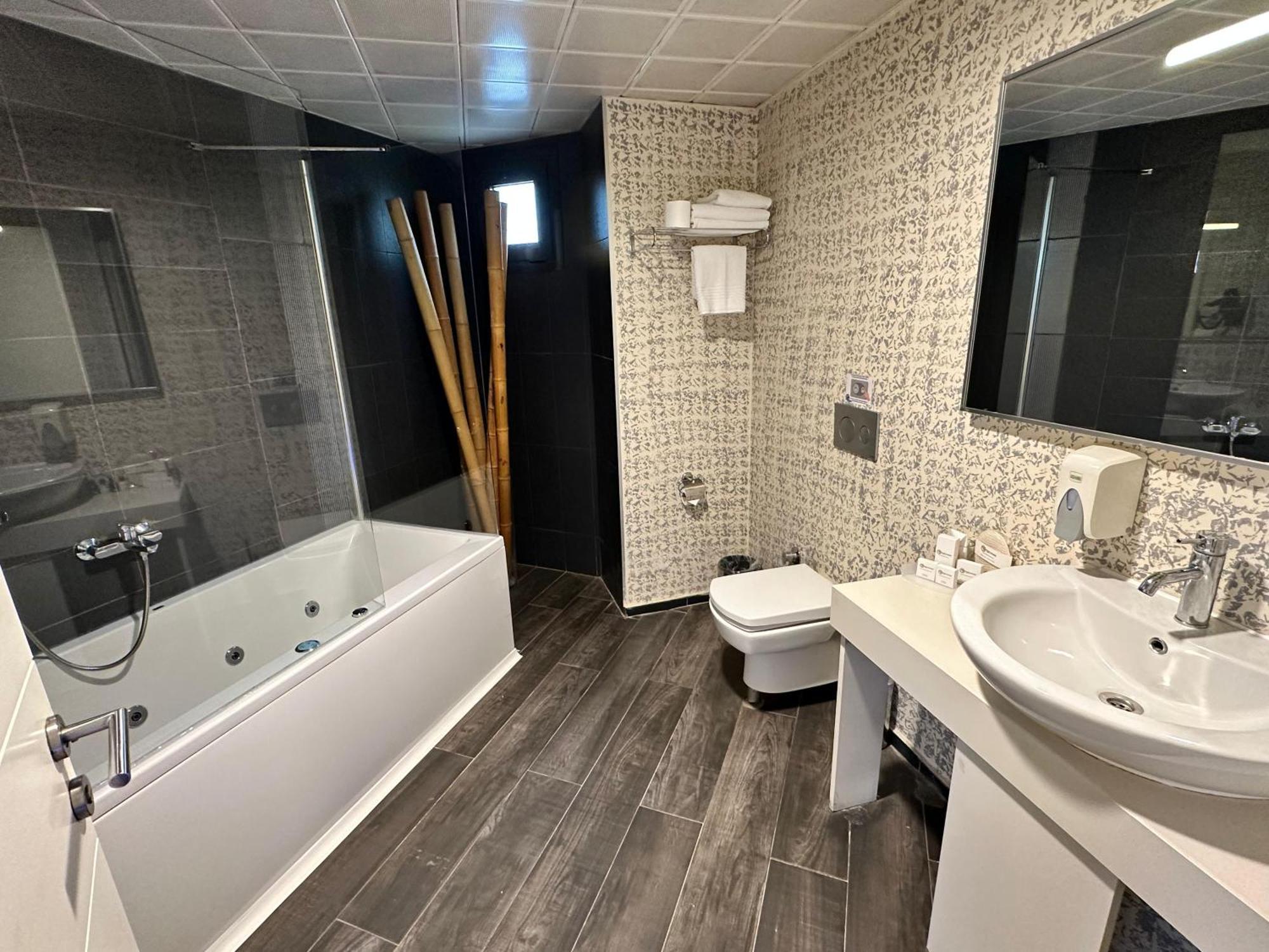 איסטמבול Tempo Hotel Caglayan מראה חיצוני תמונה